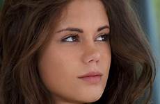 caprice littlecaprice maxim couch cometas