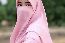 wanita muslimah cadar pakai hijab jilbab cewek cantik niqab manis tercantik berhijab bercadar disimpan papan baju hijabi imut