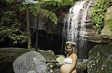 waterfall maternity pregnancy photography