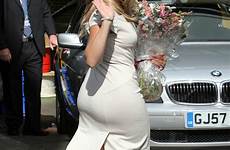 holly bum willoughby large twitter