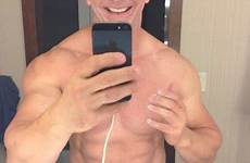 robert irvine nude ramsay gordon male tumblr naked celebs leaked frontal chef gay hearn celebrity selfie misty morning celeb famousmaleexposed
