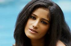 poonam pandey girls pakistani biography college wife indian cute house labels