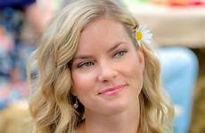 cindy busby hallmark romance air hearts royal