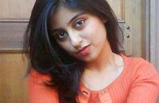 indian girl college jordan girls hot mms cute videos beautiful showing wallpapers arab paki pose babe young mukammal jayegi jab