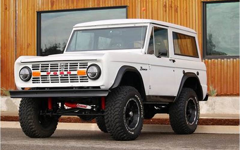 1969 Ford Bronco Off Road Show