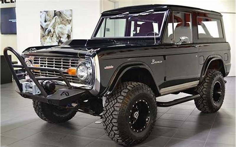 1970S Ford Bronco Off-Road