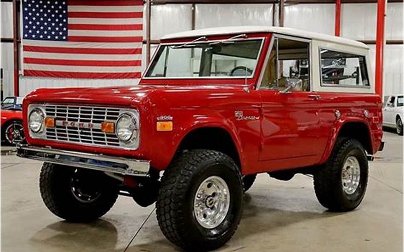 1971 Ford Bronco Features