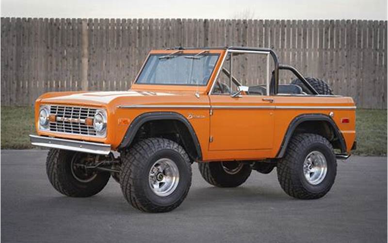 1971 Red Ford Bronco
