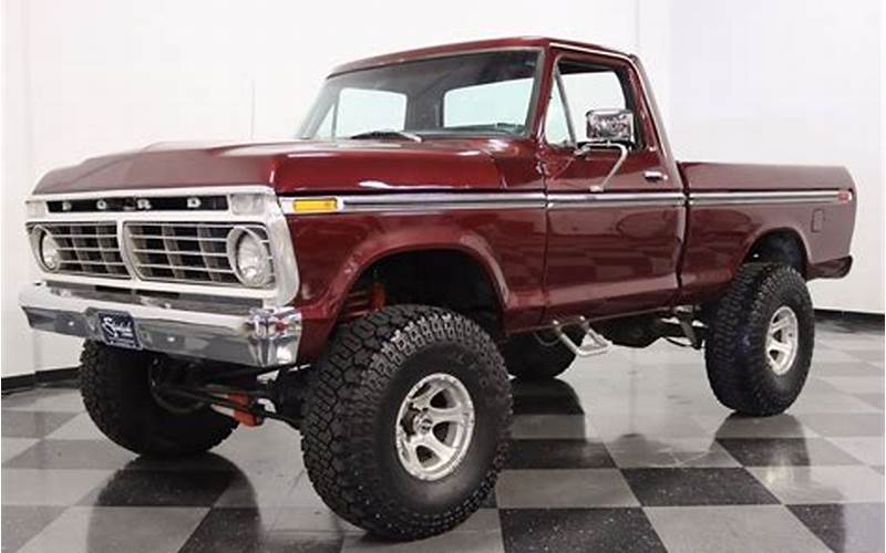 1975 Ford F100 Ranger Driving