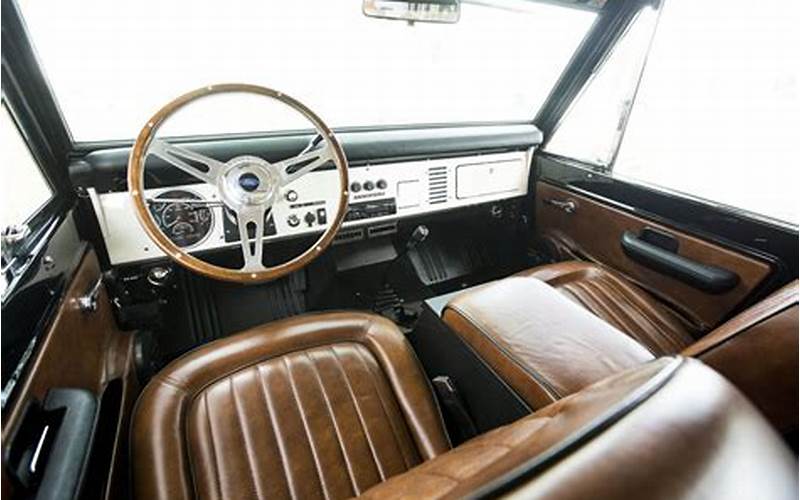 1976 Ford Bronco Dashboard