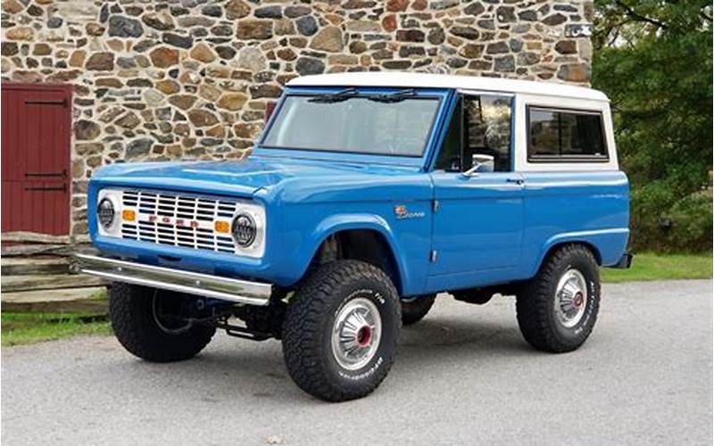 1976 Ford Bronco Features