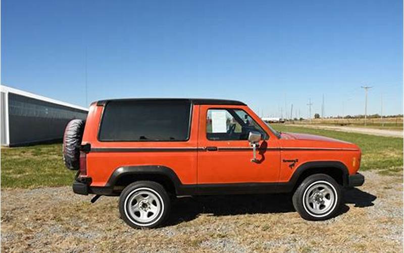 1984 Ford Bronco Off-Roading