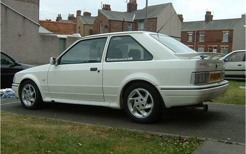 1989 Ford Escort Gt Front View