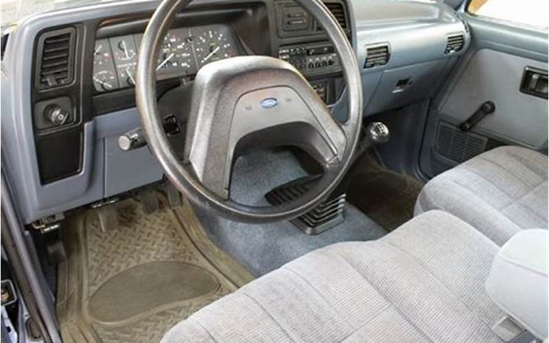 1990 Ford Ranger Interior