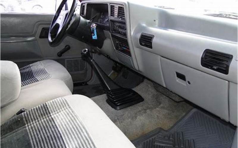 1992 Ford Ranger Regular Cab Interior