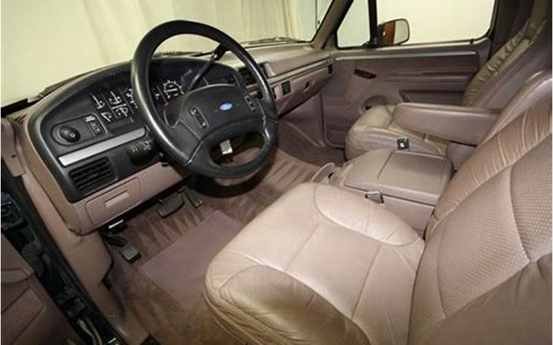 1993 Ford Bronco Xlt Interior