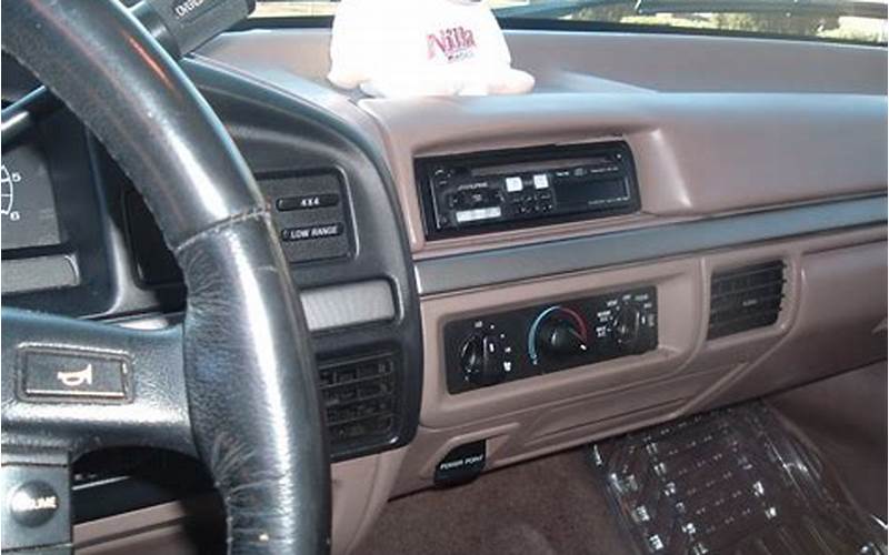 1995 Ford Bronco Eddie Bauer Edition Interior