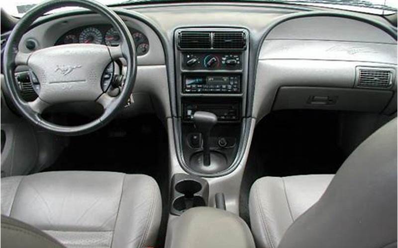 1999 Ford Mustang V6 Interior