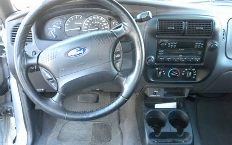 2001 Ford Ranger Long Bed Interior Features