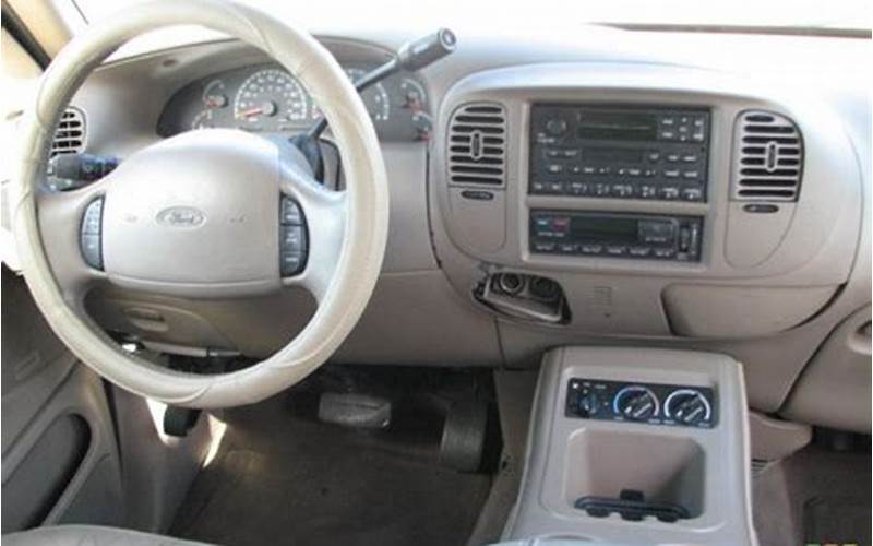2002 Ford Expedition 4X4 Interior