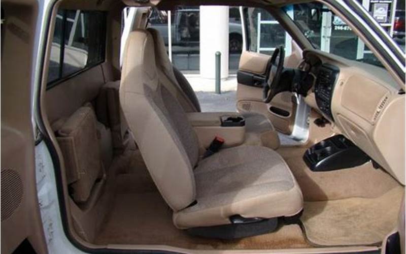 2002 Ford Ranger Pickup Interior