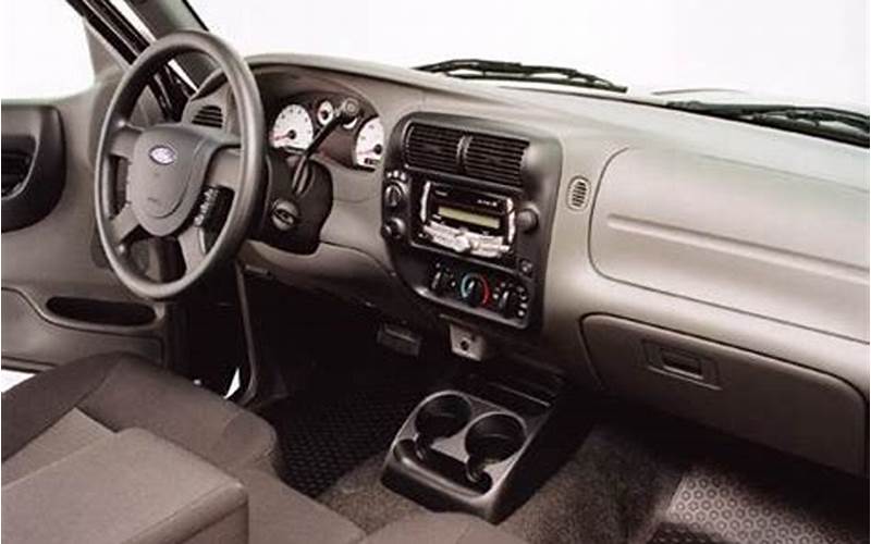 2004 Ford Ranger Super Cab Interior