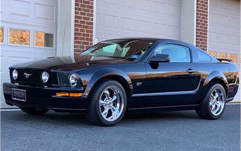 2005-2007 Ford Mustang For Sale