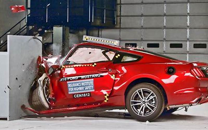 2009 Ford Mustang Crash Test