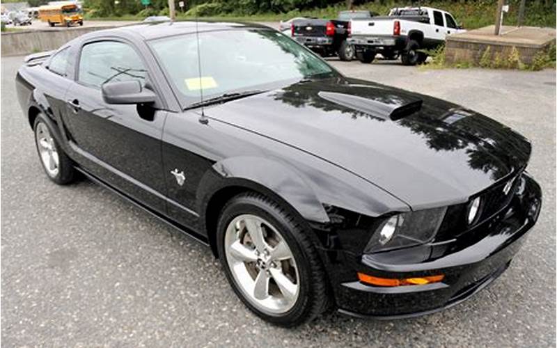 2009 Ford Mustang Gt Front View