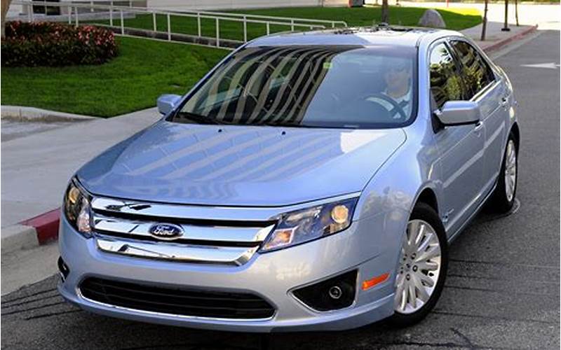 2010 Ford Fusion Overview