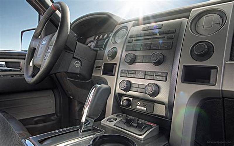 2010 Ford Raptor Interior Features