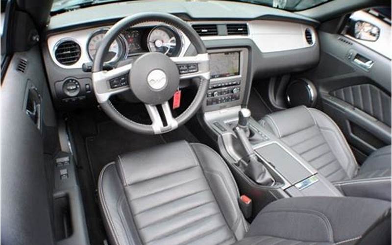 2012 Ford Mustang Interior