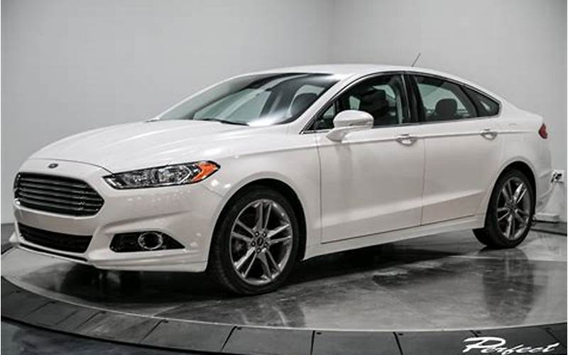 2013 Ford Fusion White For Sale