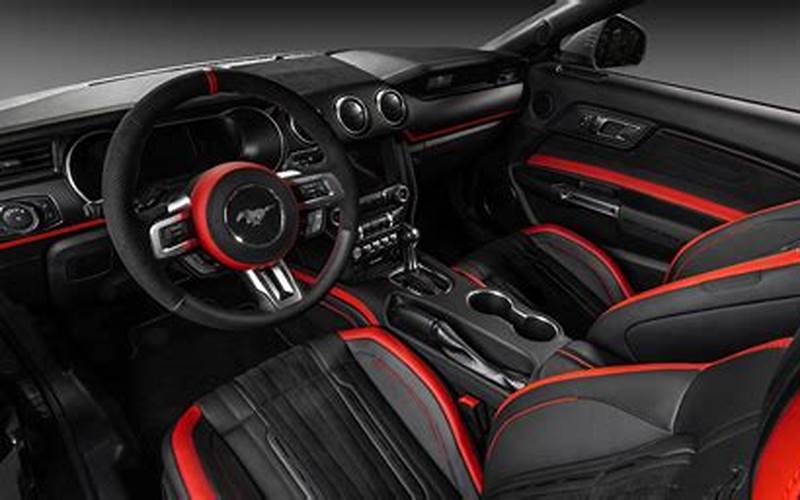 2013 Ford Mustang Coupe Interior