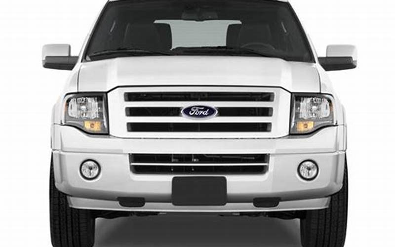 2014 Ford Expedition Front View