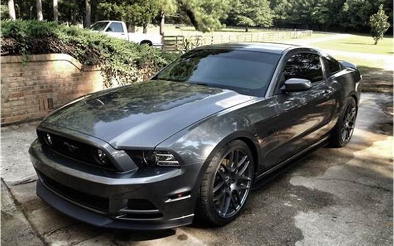 2014 Ford Mustang Gt Features