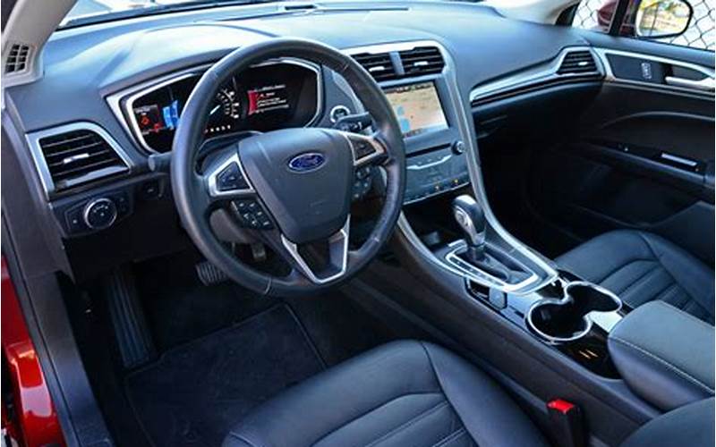 2015 Ford Fusion Se Safety Features