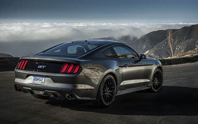 2015 Ford Mustang Review