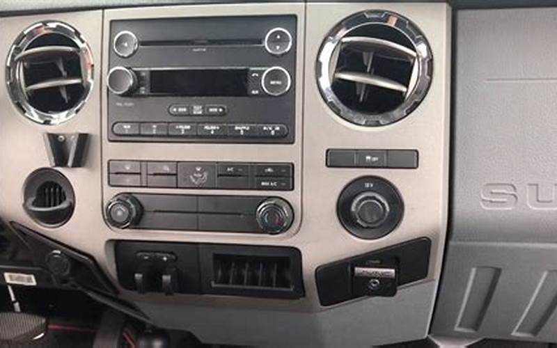 2016 Ford F250 Radio Navigation System Image