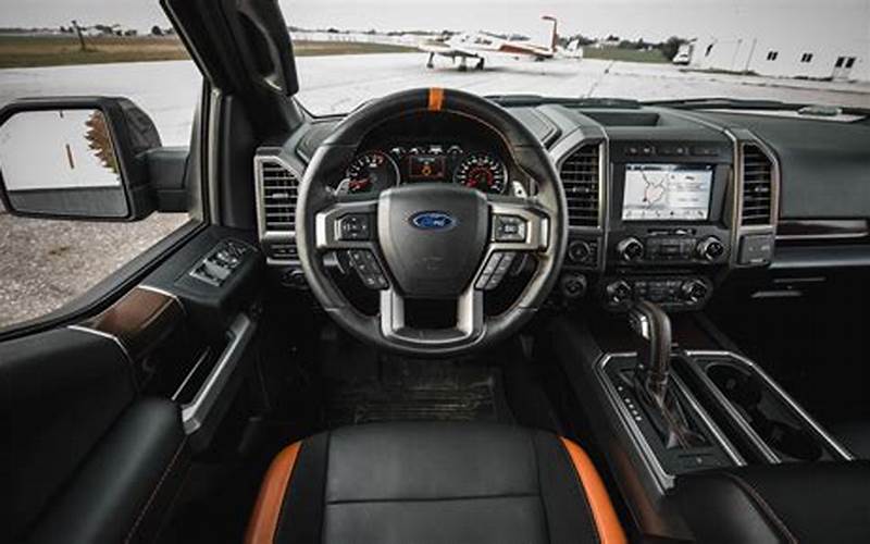 2017 Ford F150 Raptor Interior