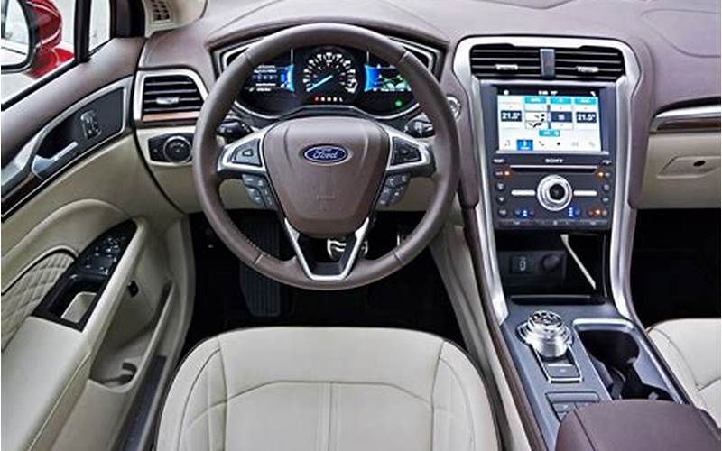 2017 Ford Fusion Platinum Interior