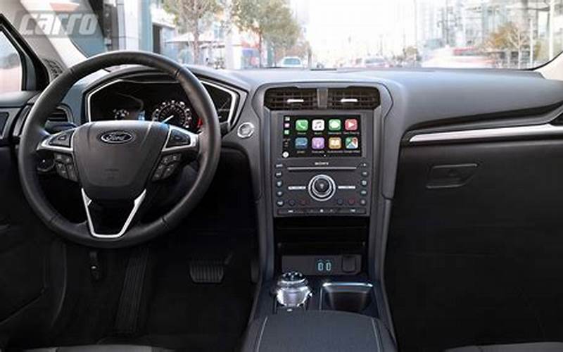 2019 Ford Fusion Hybrid Interior