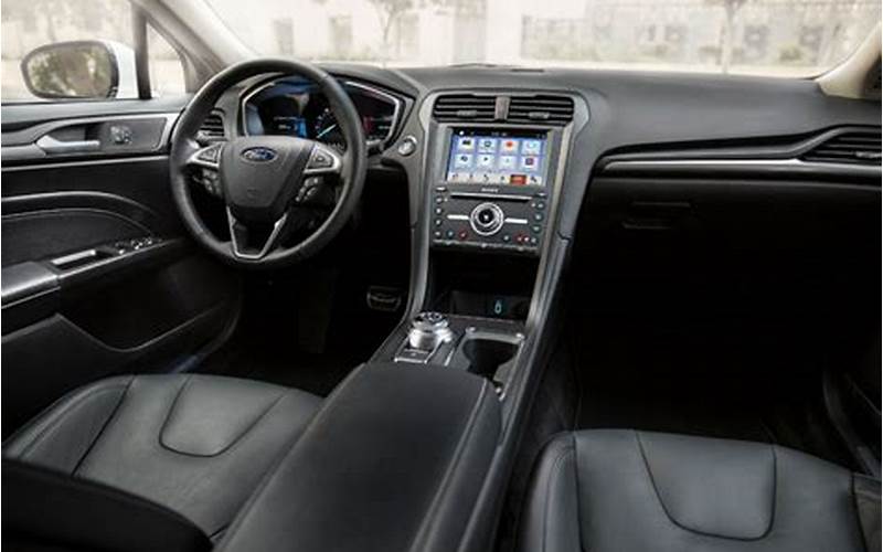 2020 Ford Fusion Interior Features