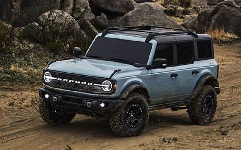 2021 Ford Bronco Outer Banks Off Road