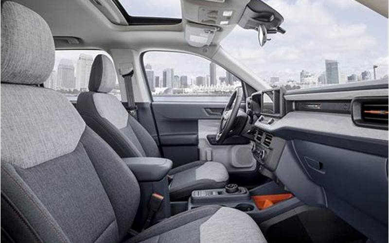 2022 Ford Maverick Pickup Interior