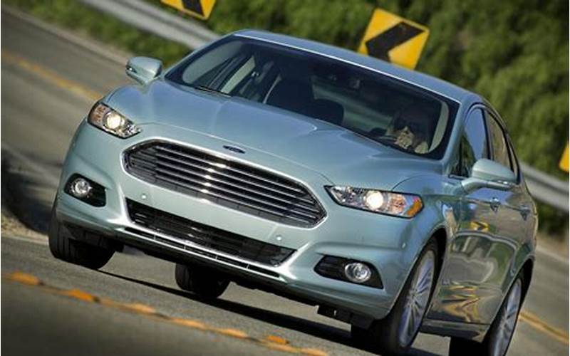Advantages Of Buying A Used Ford Fusion Hybrid 2014