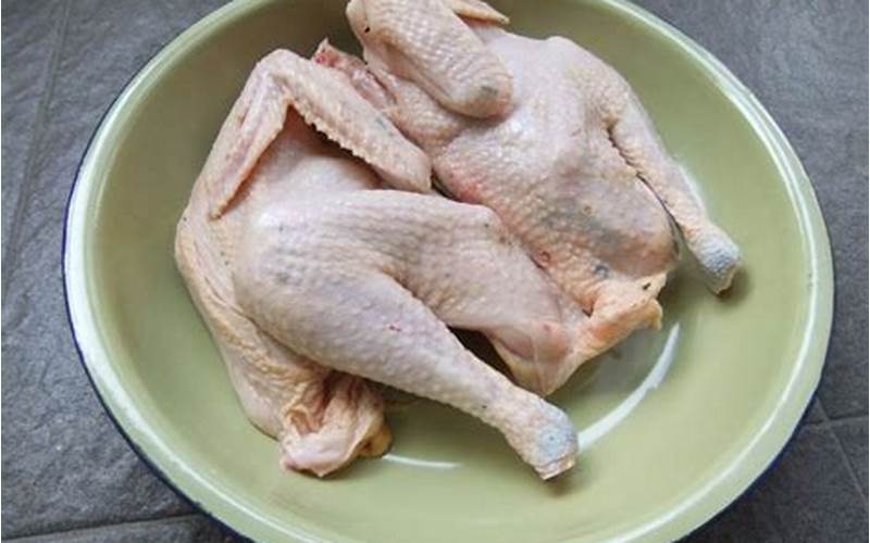 Apakah Makan Daging Ayam Bisa Menimbulkan Jerawat?