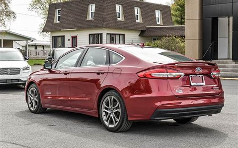 Benefits Of The 2019 Ford Fusion Hybrid Titanium