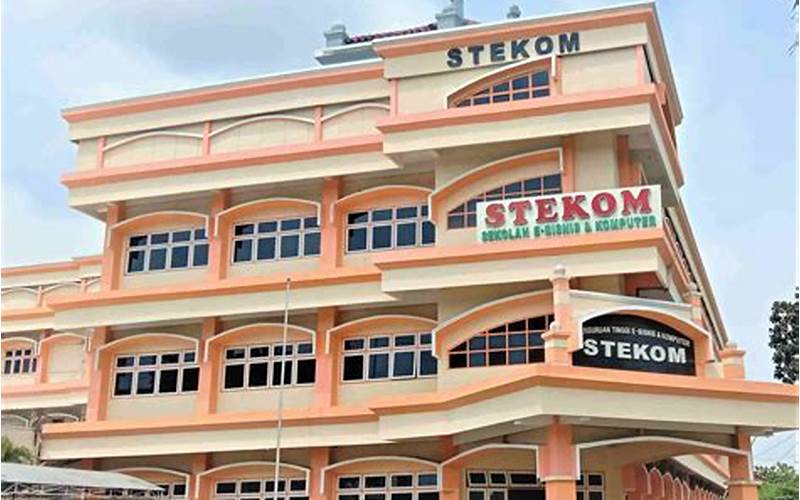 Biaya Kuliah Stekom Semarang Kelas Karyawan