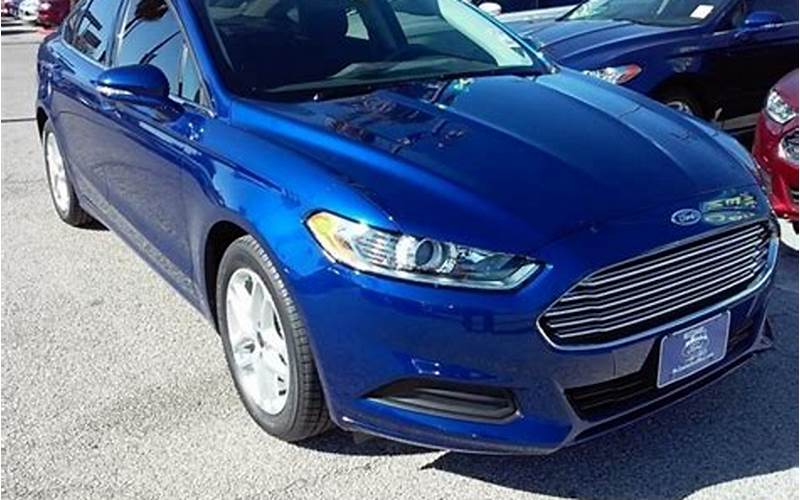 Blue Ford Fusion Se Features